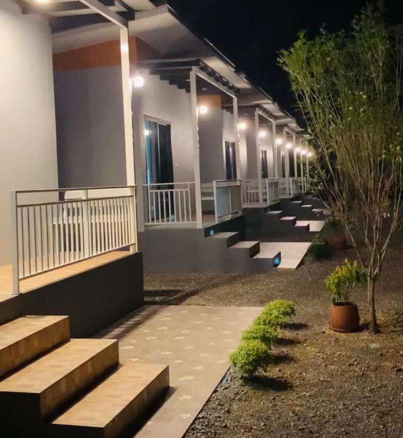 Suanvadee Resort สวนวดี รีสอร์ท Don Sak Εξωτερικό φωτογραφία