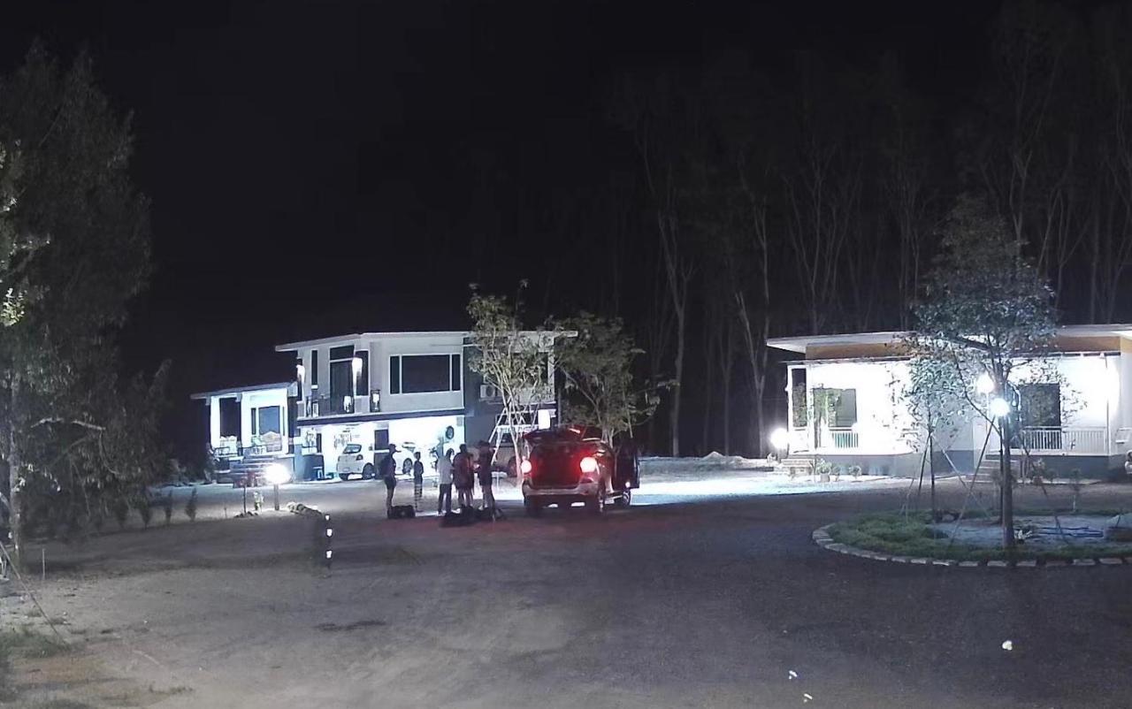 Suanvadee Resort สวนวดี รีสอร์ท Don Sak Εξωτερικό φωτογραφία