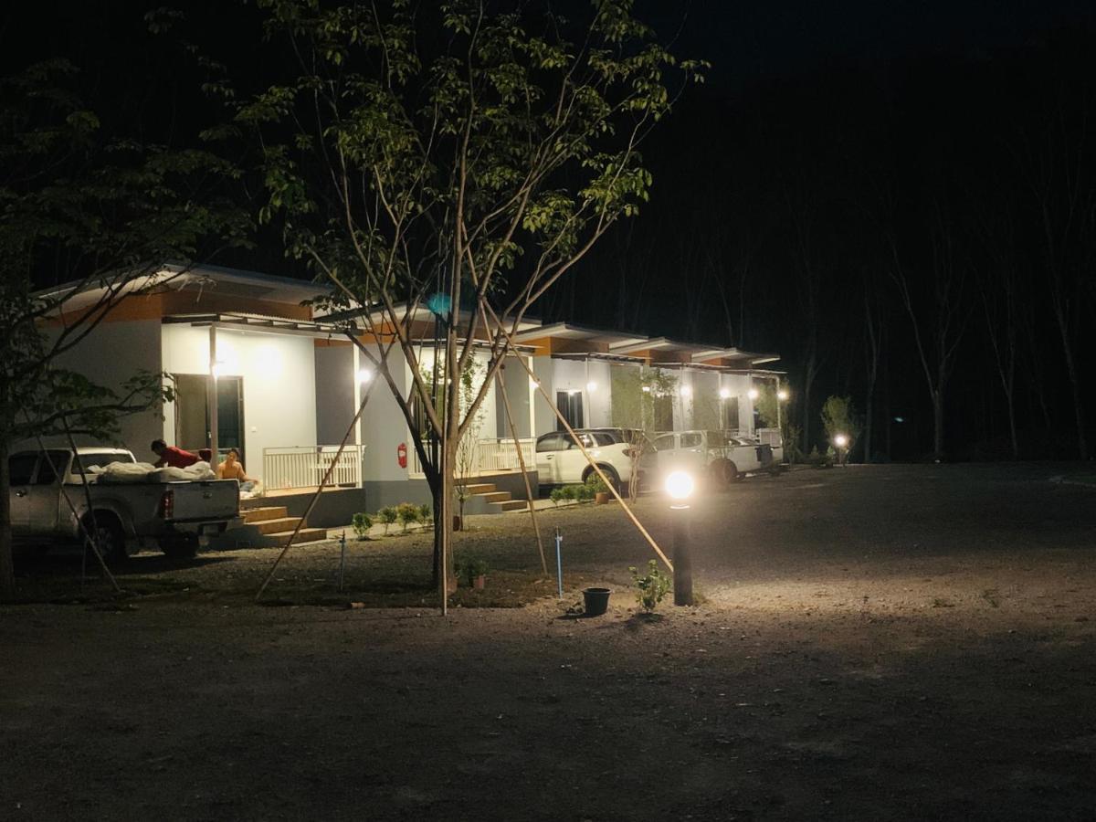 Suanvadee Resort สวนวดี รีสอร์ท Don Sak Εξωτερικό φωτογραφία