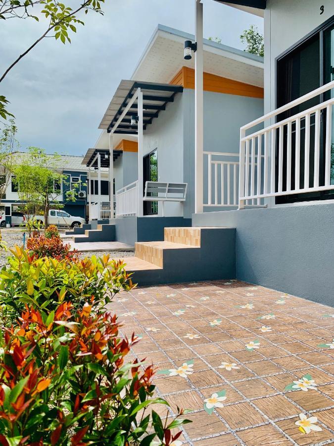 Suanvadee Resort สวนวดี รีสอร์ท Don Sak Εξωτερικό φωτογραφία