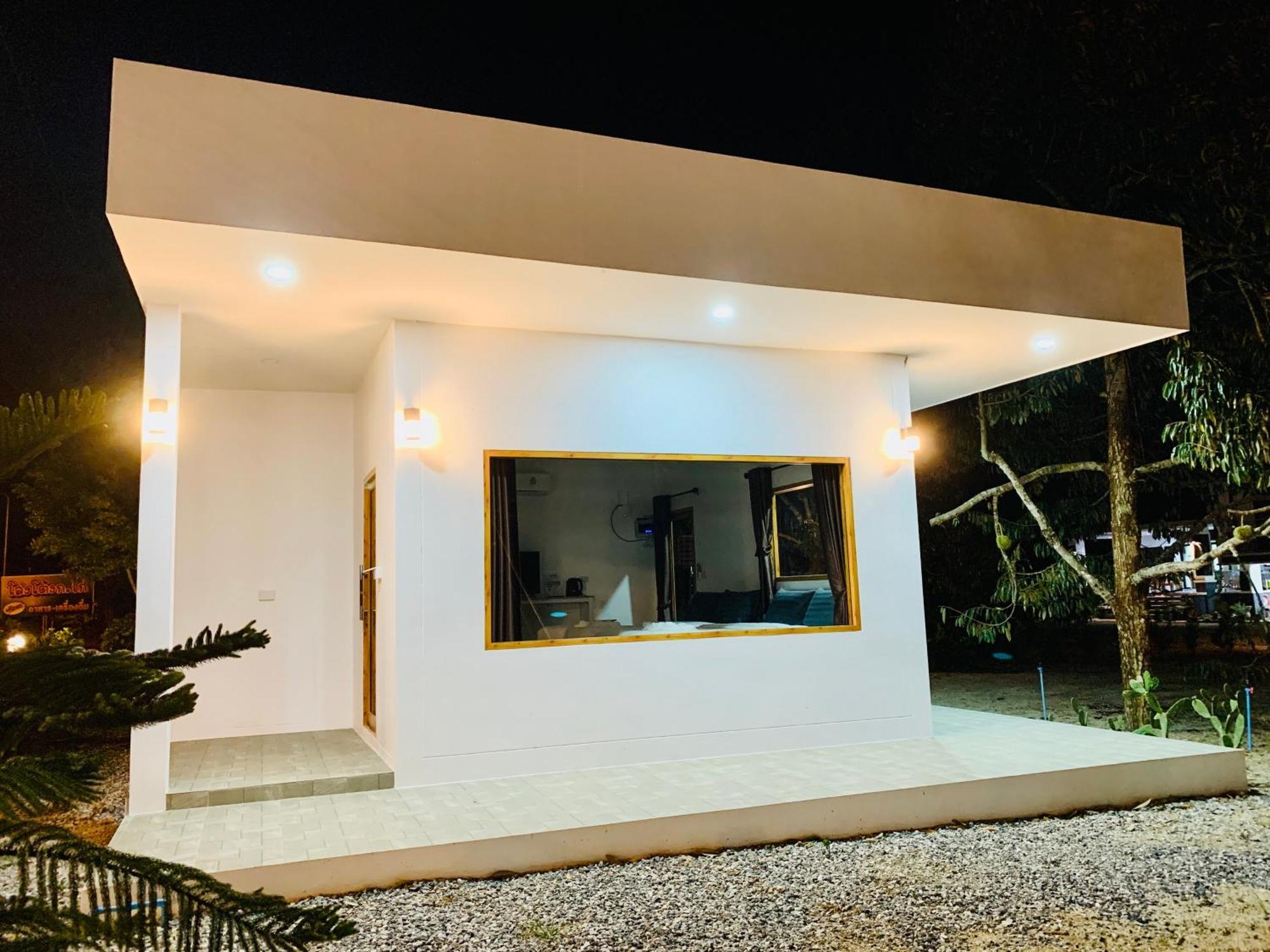 Suanvadee Resort สวนวดี รีสอร์ท Don Sak Εξωτερικό φωτογραφία
