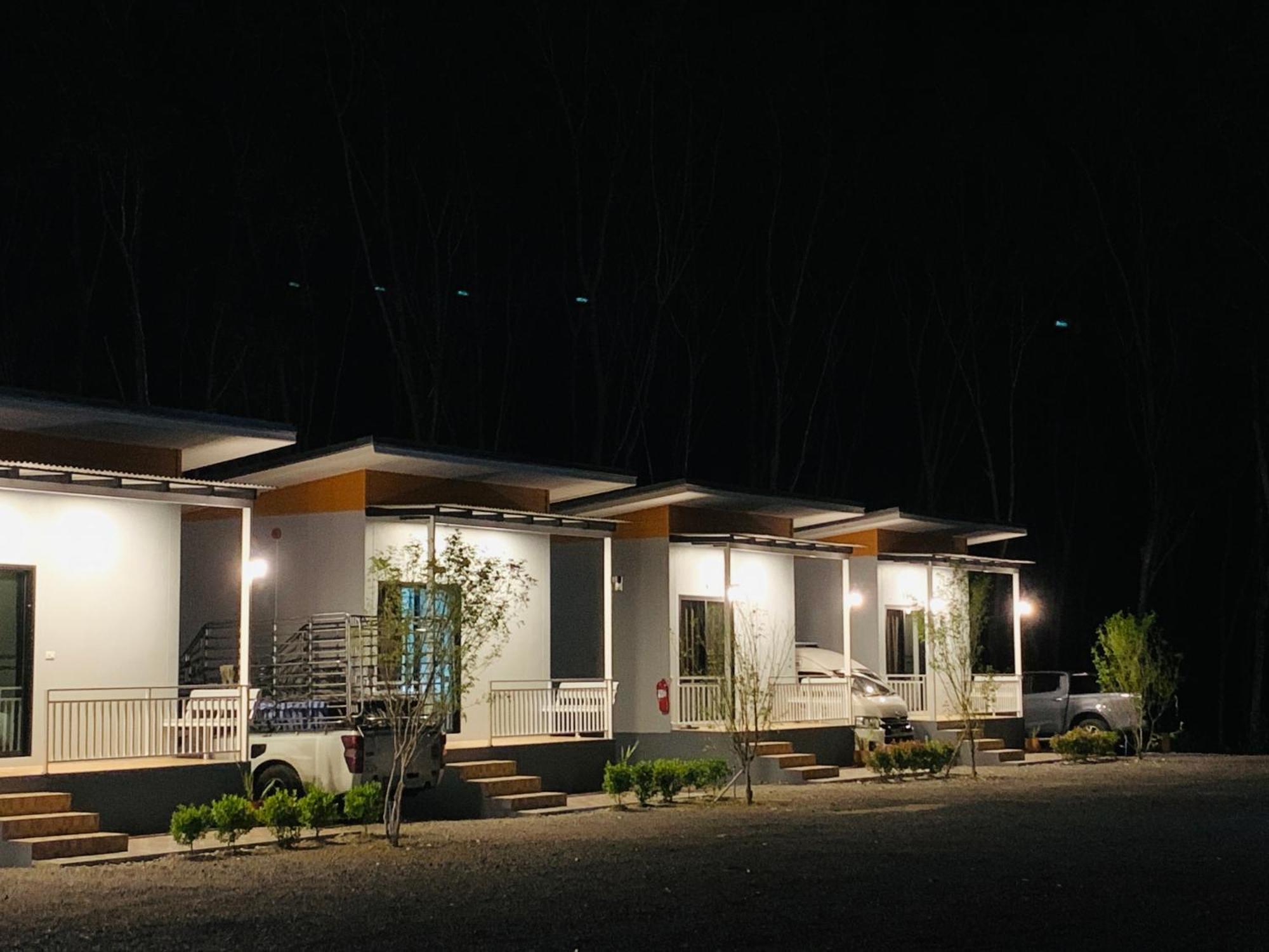 Suanvadee Resort สวนวดี รีสอร์ท Don Sak Εξωτερικό φωτογραφία
