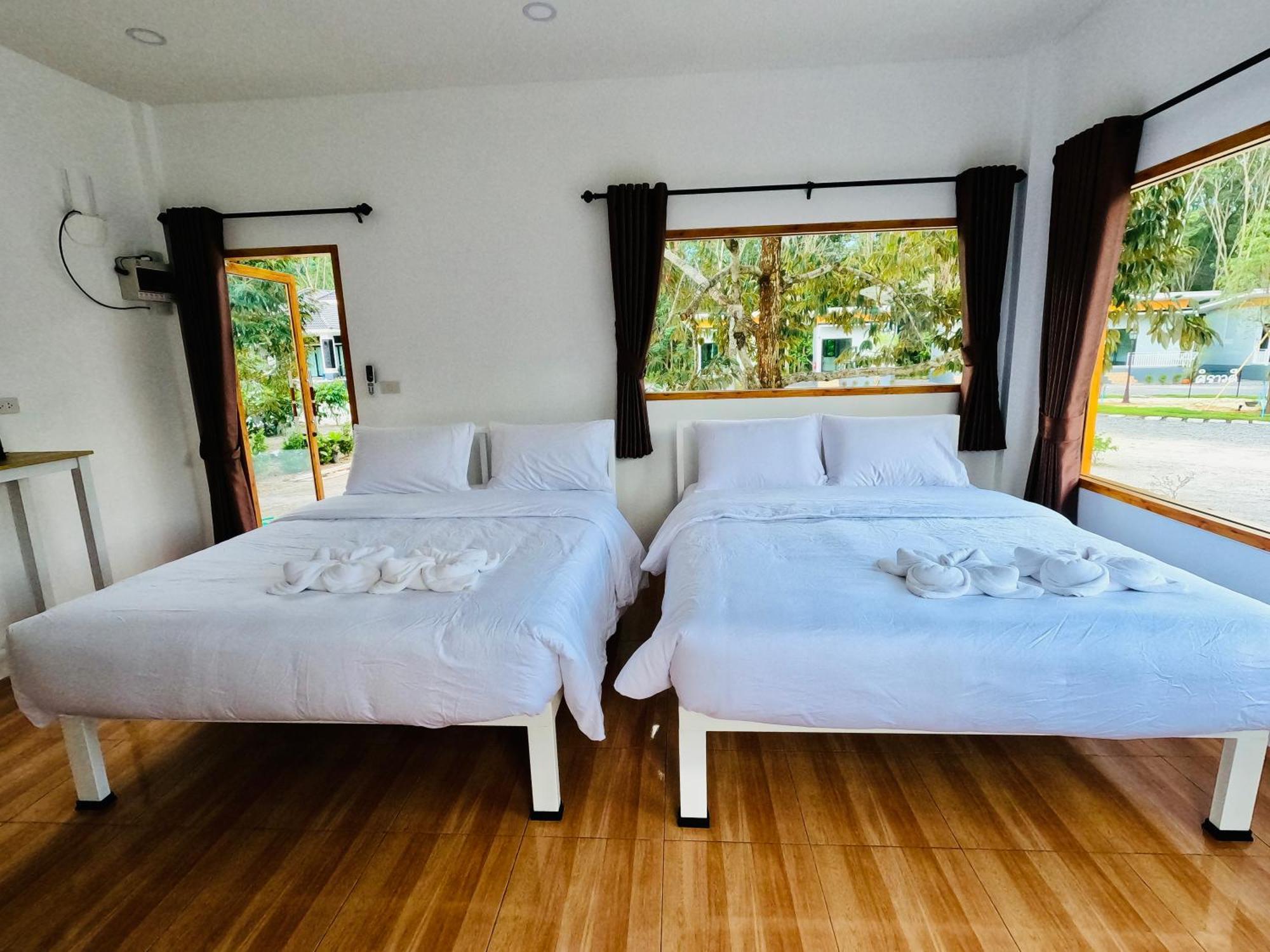 Suanvadee Resort สวนวดี รีสอร์ท Don Sak Εξωτερικό φωτογραφία