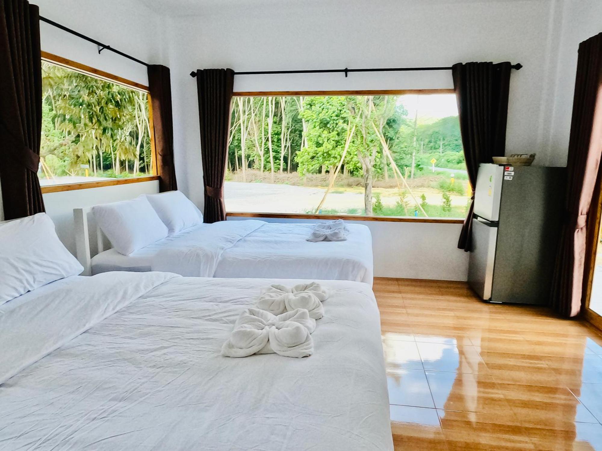 Suanvadee Resort สวนวดี รีสอร์ท Don Sak Εξωτερικό φωτογραφία