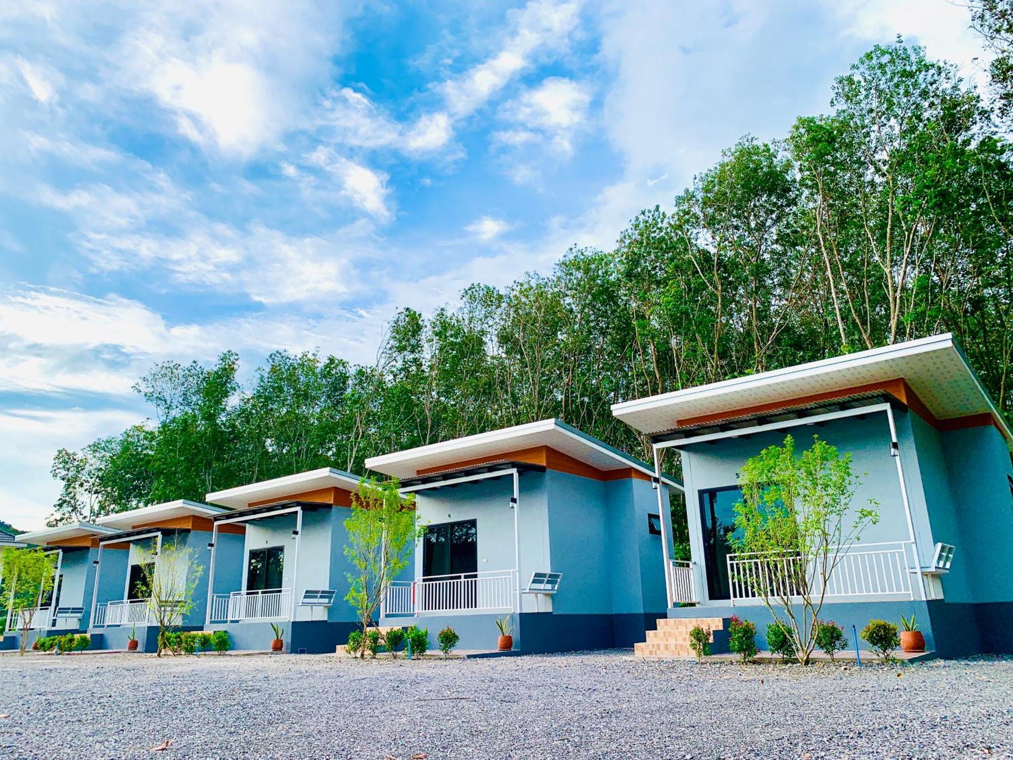 Suanvadee Resort สวนวดี รีสอร์ท Don Sak Εξωτερικό φωτογραφία